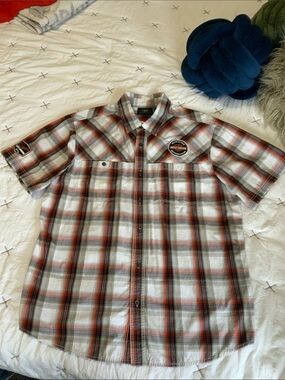 Harley-Davidson Short Sleeve Plaid Button-Down Shirt in White and Red